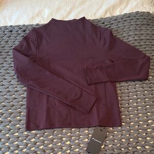 Fabletics Women's Deep Purple Mockneck cropped Athletic top